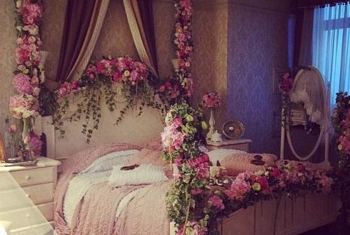 Stwórz swój bajeczny pokój pokryty kwiatami