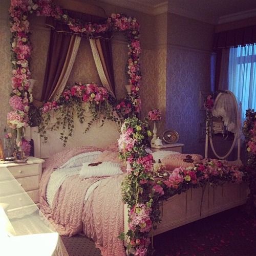 Stwórz swój bajeczny pokój pokryty kwiatami